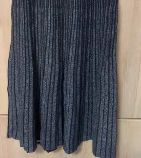 转卖秋冬新款针织半身裙高腰弹力百褶裙中长款...