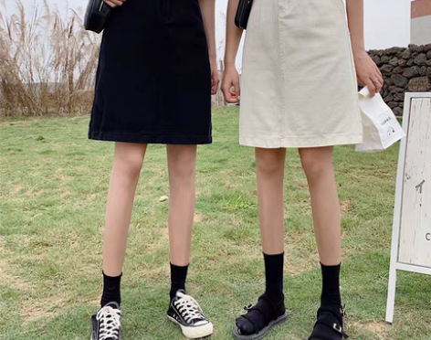 转卖白色牛仔半身裙女夏季裙子中裙显瘦a字裙...