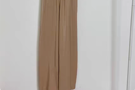 包邮复古设计显瘦v领吊带连体裤 全新带吊牌...