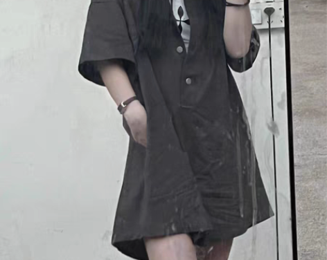 连体裤深灰色牛仔面料 均码 穿了一次 苹果...