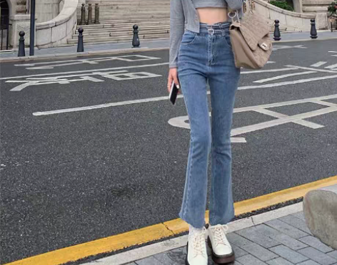 转卖微喇弹力紧身牛仔裤女装秋季2021年新...