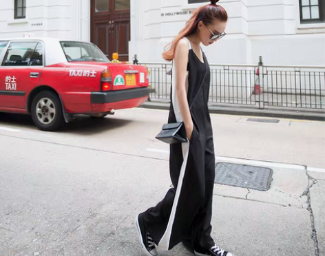 转卖小香风 OL大牌撞色宽松吊带连体裤 夏...