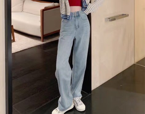 转卖牛仔裤女直筒宽松高腰显瘦 感兴趣的话点...