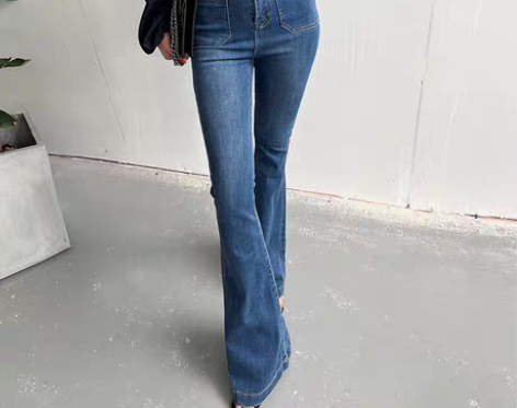 转卖复古高腰蓝色喇叭牛仔裤女春夏修身显瘦提...