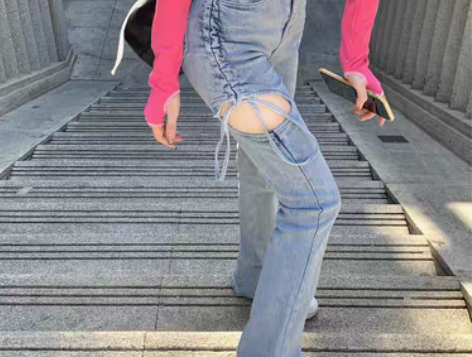 转卖浅蓝色破洞镂空牛仔裤女夏季薄款开叉抽绳...