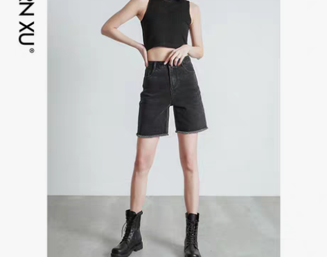 转卖【狂欢价】黑色毛边牛仔短裤女韩版宽松直...