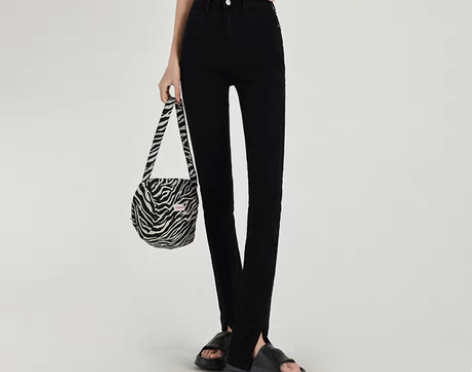 转卖黑色微喇叭裤牛仔女秋冬2022年新款高...