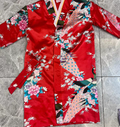 包邮女童和服睡衣，尺码140-150均可。...