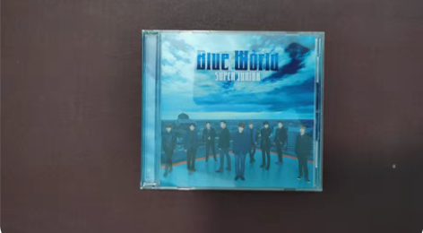 Super junior Blue wor...