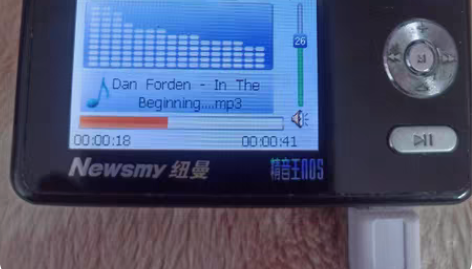 纽曼mp4播放器N05.内存1G，可插卡，...