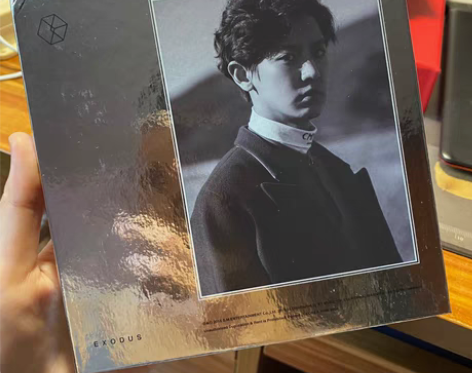 包邮EXO 朴灿烈 EXODUS 银色封面...