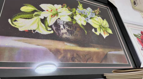 包邮带框手工刺绣画白石 虾，绣好久才能绣好...