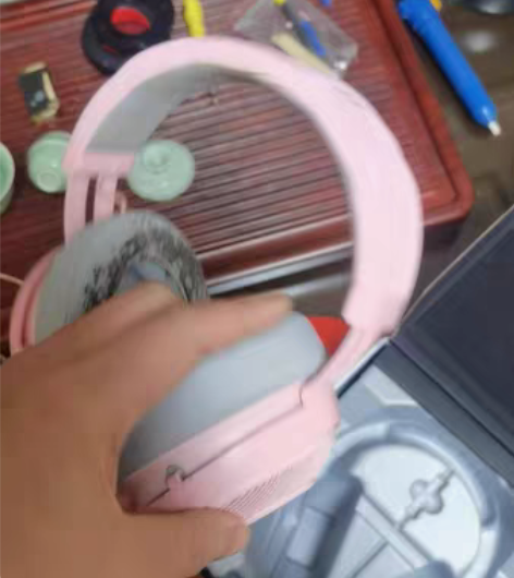 雷蛇北海巨妖v2功能正常，不影响使用，然后...