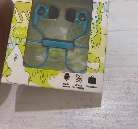 全新斯酷凯蒂运动耳机，浅蓝色 实价喜欢直接...