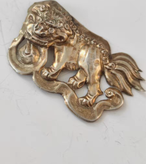 包邮老物件老银器： 小孩老花帽上拆下来的狮...