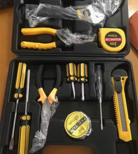 包邮出五金工具套装多功能维修工具箱家用组合...