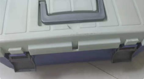 价格可谈双层塑料工具箱,以前用来装水粉颜料...