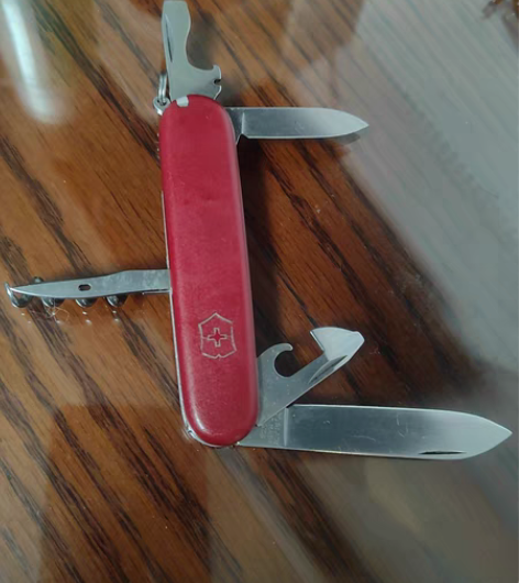 包邮瑞士维氏军刀成色看图保正品 感兴趣的话...