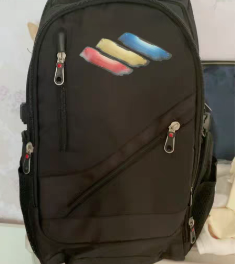 包邮电脑包全新无吊牌！啥牌子忘了，想军工类...