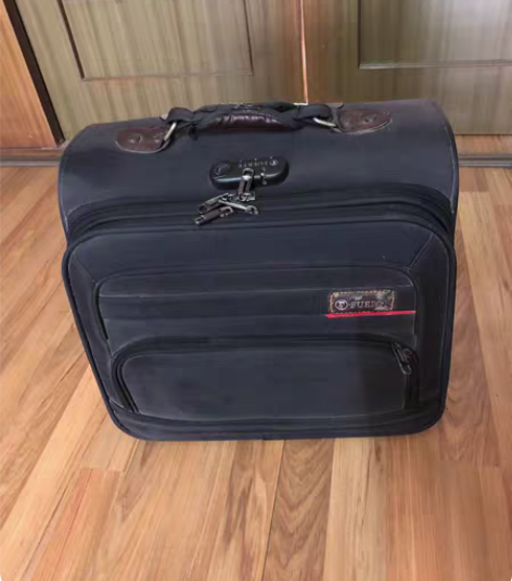 单人二轮拉杆箱，7成新，41*38*22c...