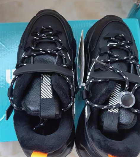 包邮童鞋全新马克吐温中性鞋，男女可穿。 感...