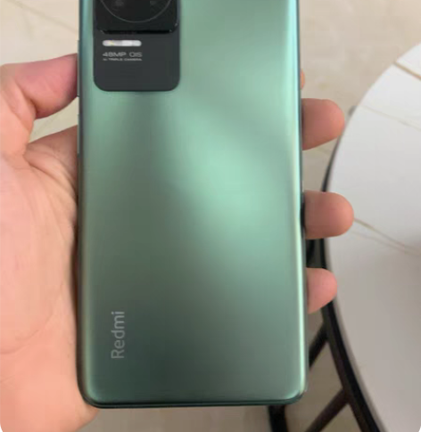 红米k50  8+256 手机一直贴膜使用...