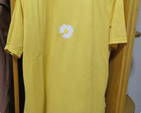 包邮朝花夕拾T恤，全新M码，80 感兴趣的...