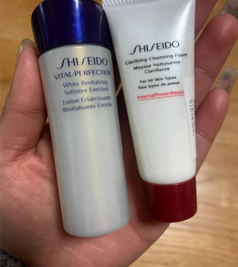 包邮资生堂悦薇珀翡紧颜亮肤水肌活洁面 日期...