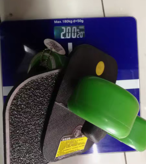 全新,实体店处理,轮滑刷街漂移板,鱼纹一体...