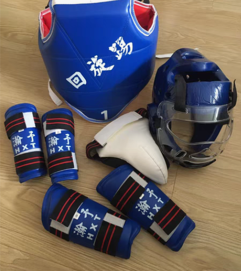 儿童跆拳道护具全套，正常体重5-8岁左右可...
