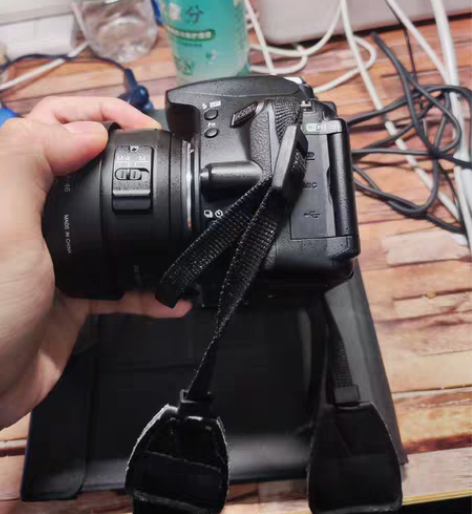 自用尼康d5600  2020 年购入 无...