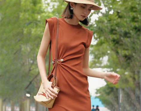 转卖橘色无袖连衣裙气质2022新款女装夏季...