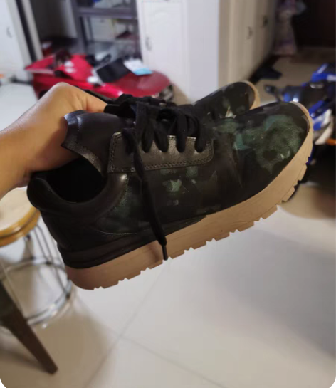 包邮真皮女士运动鞋休闲鞋，穿了两次，还很新...