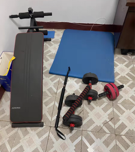 臂力器40kg，没怎么用过，还是笔直的，同...