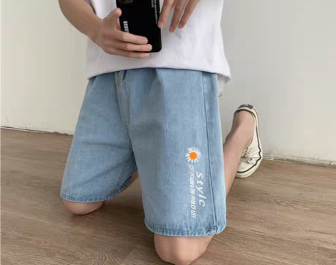 转卖新款夏季小雏菊牛仔五分短裤男女港风休闲...