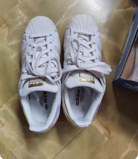 包邮Adidas阿迪三叶草OZWEEGO运...