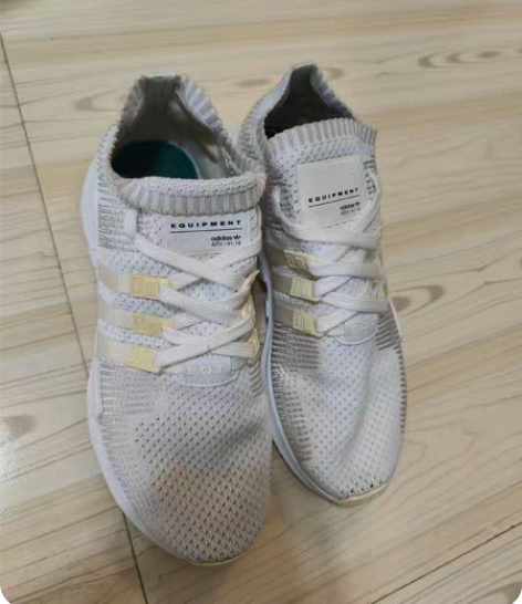 包邮阿迪网面男女同款透气运动鞋39码，闲置...