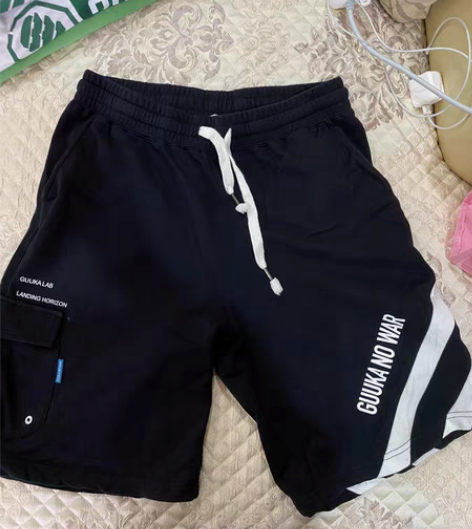 古由卡男款大码短裤 感兴趣的话点“我想要”...