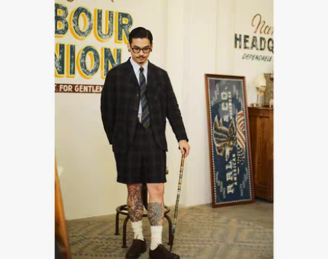 转卖全新 Labour union 经典格...