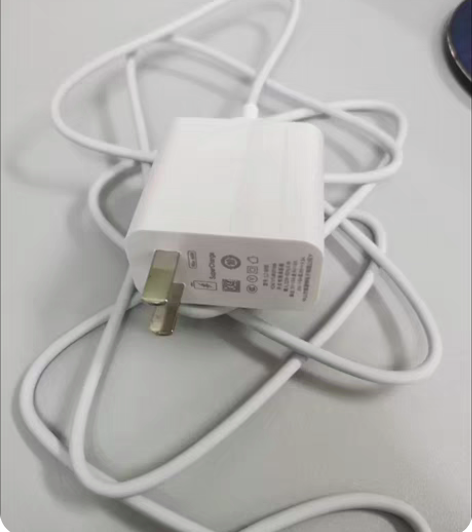包邮66W超级快充充电器，头和线，线是1....
