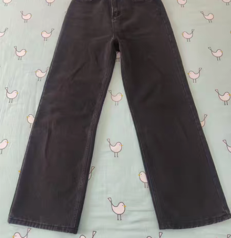 牛仔裤直筒m码穿一洗一  适合梨形身材腰围...