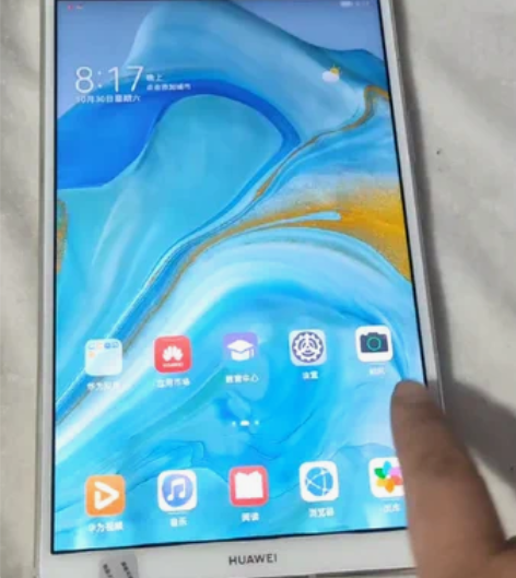 包邮华为M6 4+128 成色如图还可以，...