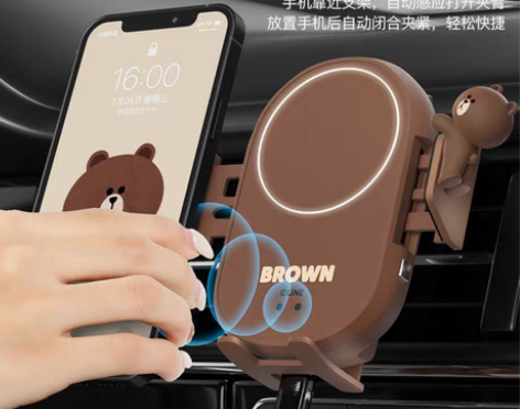 转卖智能感应无线充电器车载手机支架汽车内出...