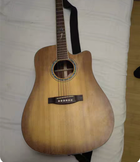 自用一手吉他，无任何毛病，学不会不学了[捂...