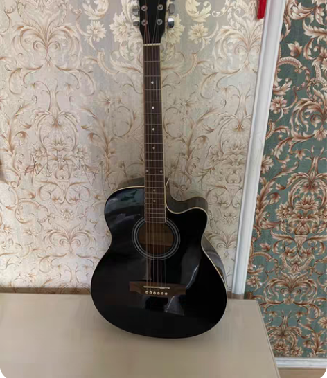 吉他，自提。 感兴趣的话点“我想要”和我私...