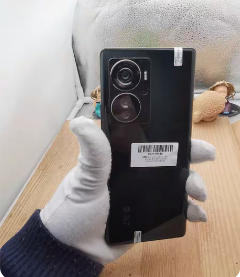 2.16中兴Axon40Pro 12+51...