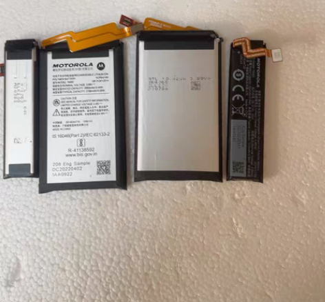 包邮摩托罗拉刀锋razr 2022 mot...