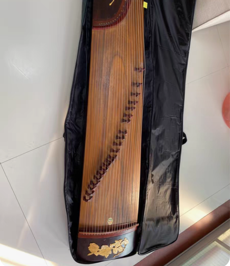 【搬家闲置】原价5000多买的古筝，敦煌定...