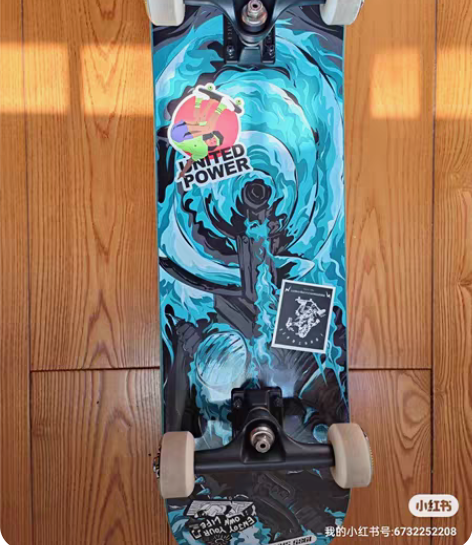 买了好久，本来想学学的，要上学没时间，便宜...