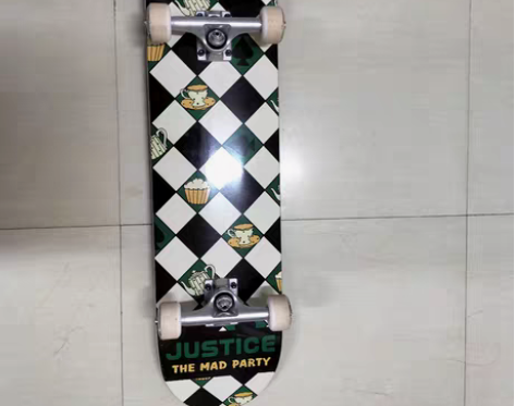 实体店购入，保真，基础板，平地滑过一次，微...